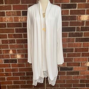 Venus Elegant Gown and Robe Pair For The Bride Size XS